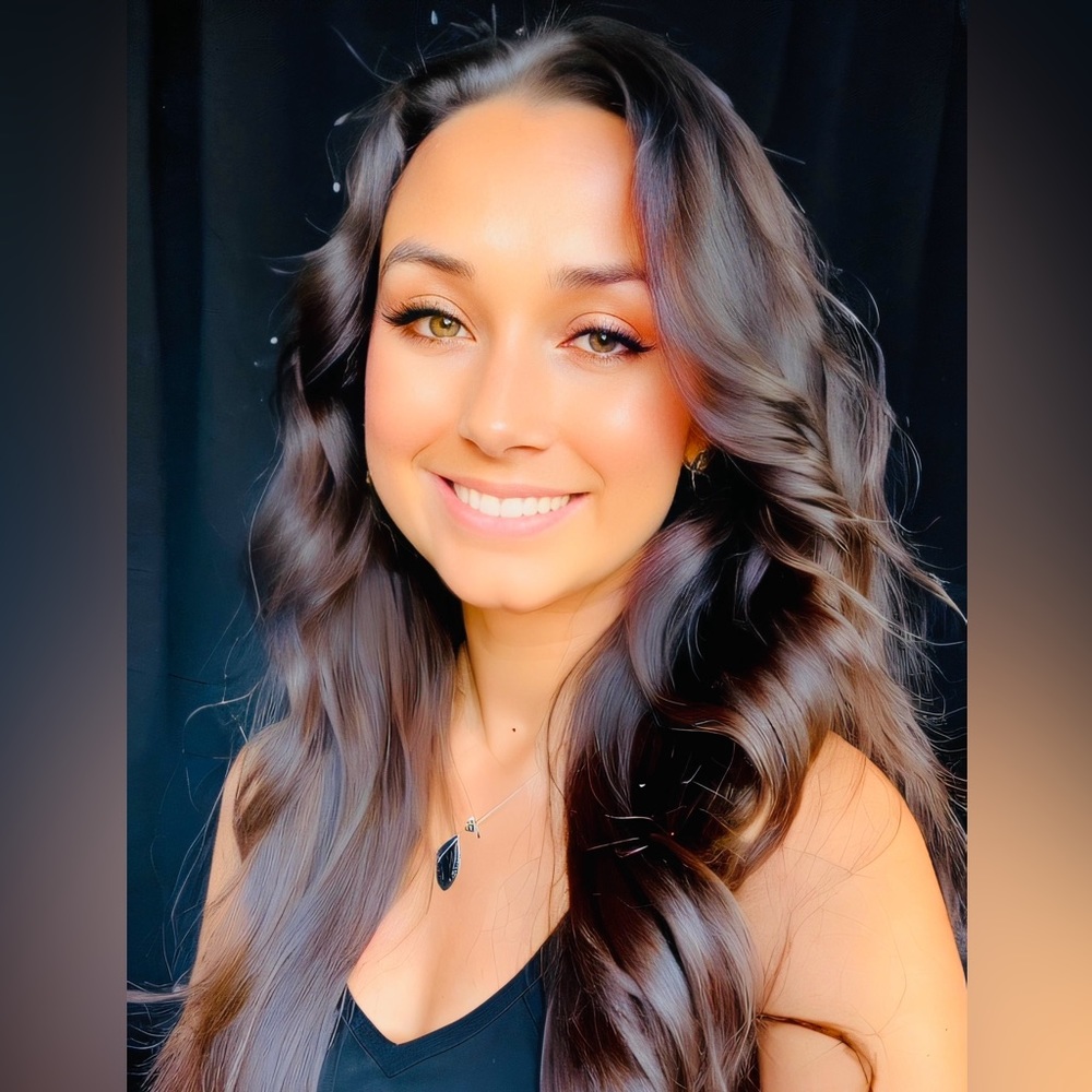 Meet your Posher, Melissa